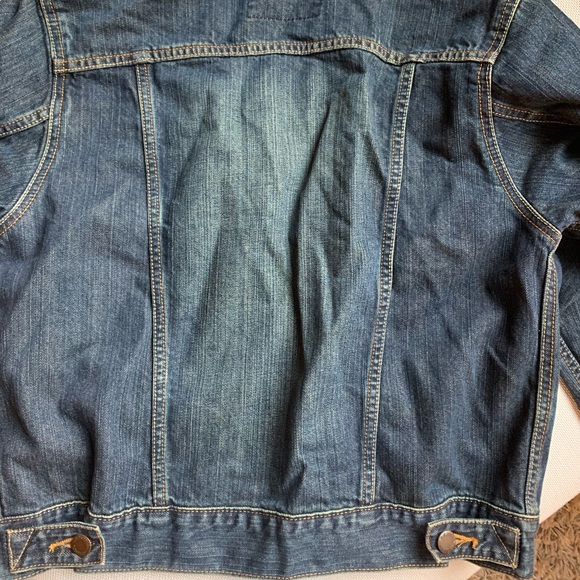 Levi’s Jean Jacket - Picture 5 of 5